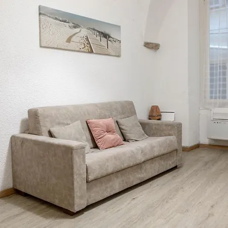 H11 M Old Town - Casino * Sanremo