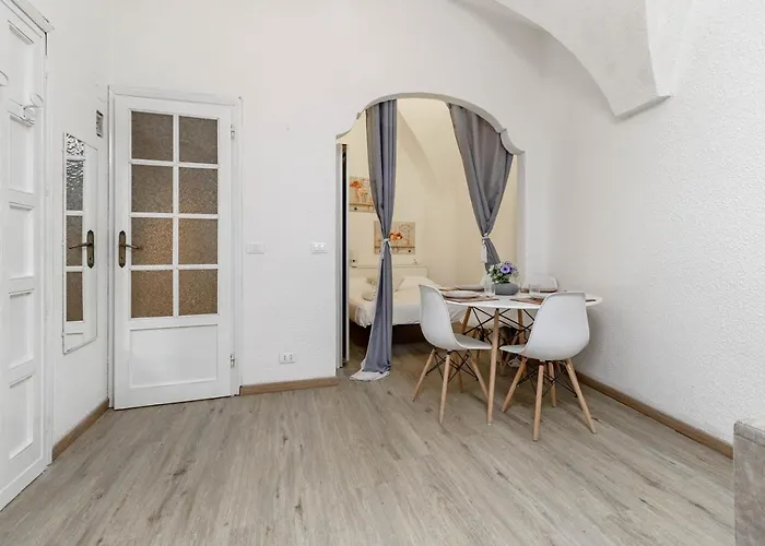 H11 M Old Town - Casino *